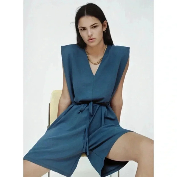 ZARA NWT Blue Padded Shoulder Tie Waist Romper Playsuit Size Medium - Picture 1 of 12